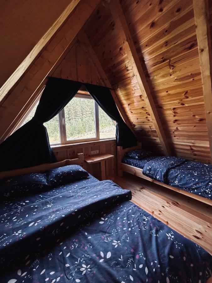 Nomad Lodge Zminica Žabljak Esterno foto